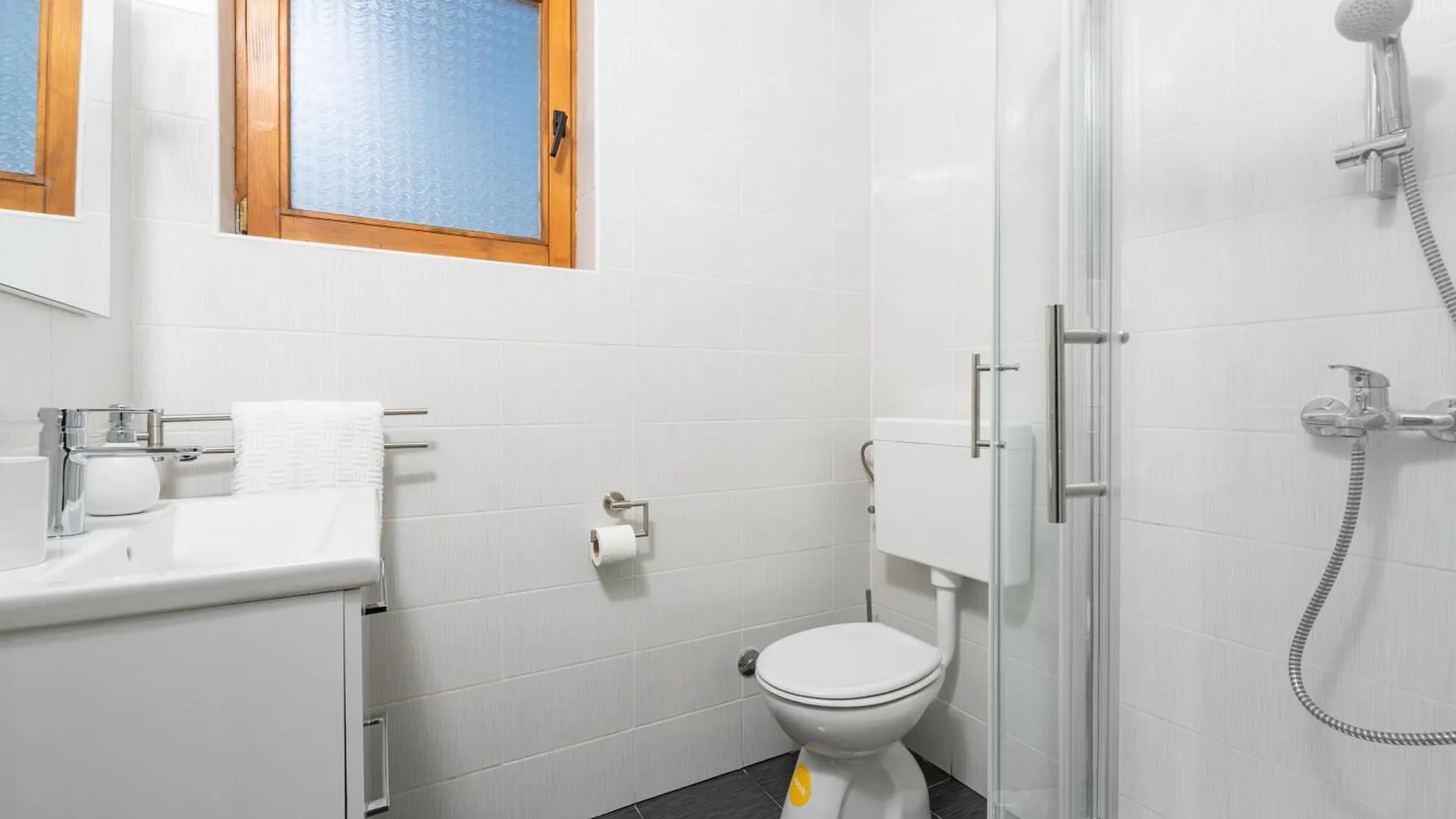 Apartments Viktor 0*, Porec Croatia